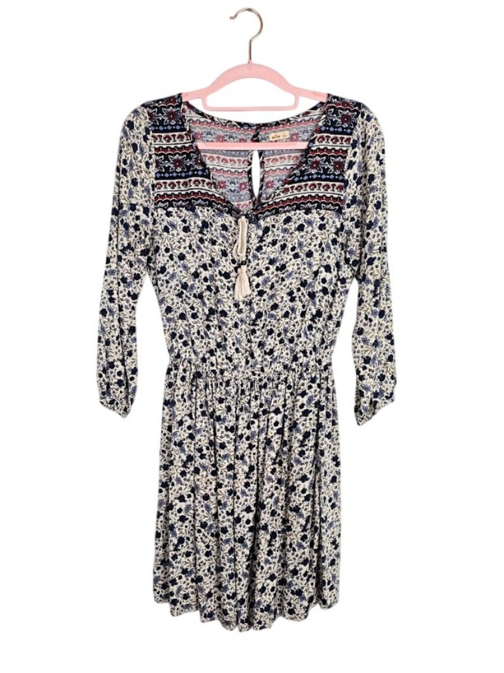 HOLLISTER Dress size S OFF WHITE w BLUE & RED Floral Boho 3/4 Sleeve Summer Cute